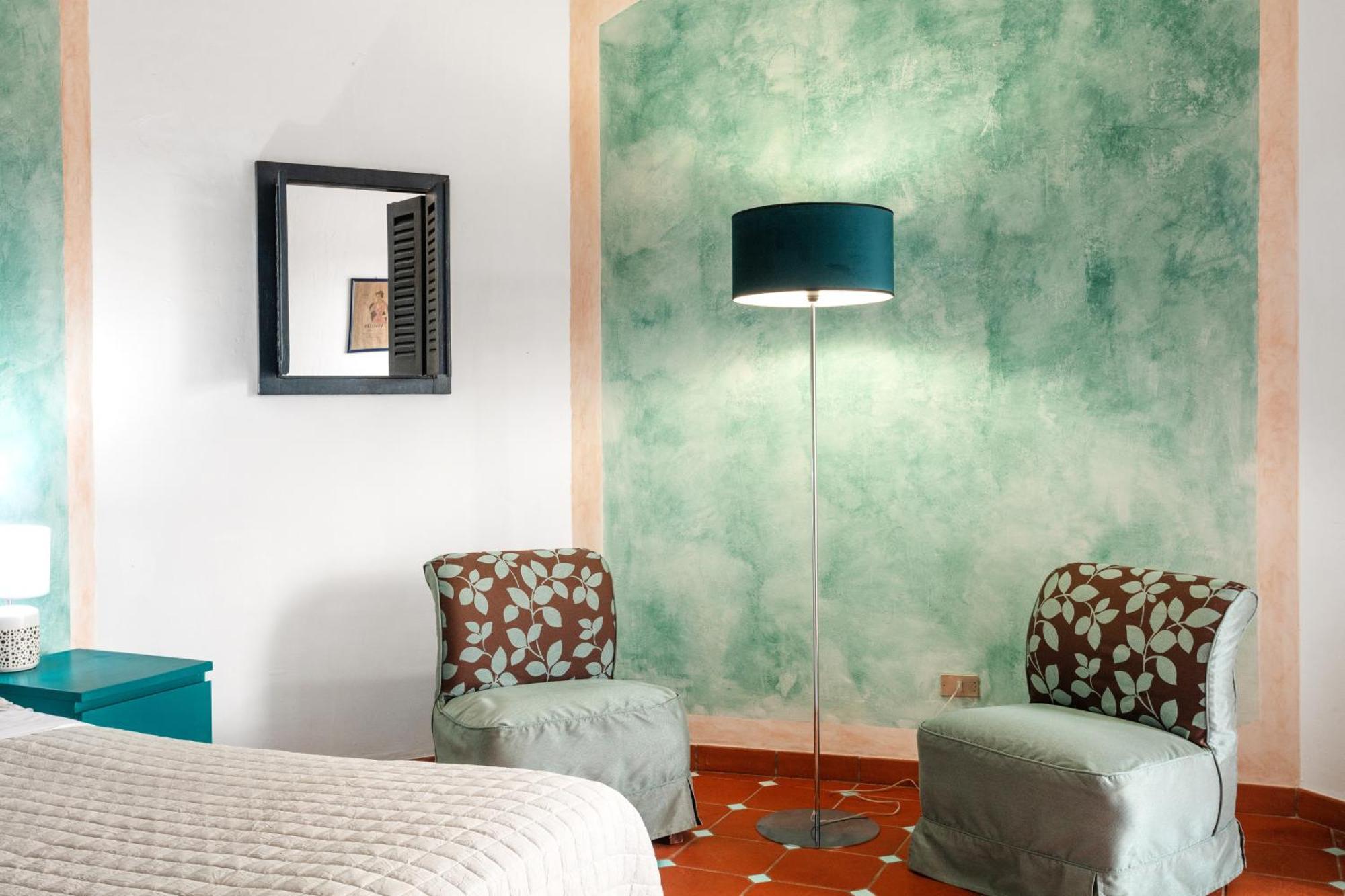 Hotel Stefania Boutique Hotel By The Beach Olbia Kültér fotó