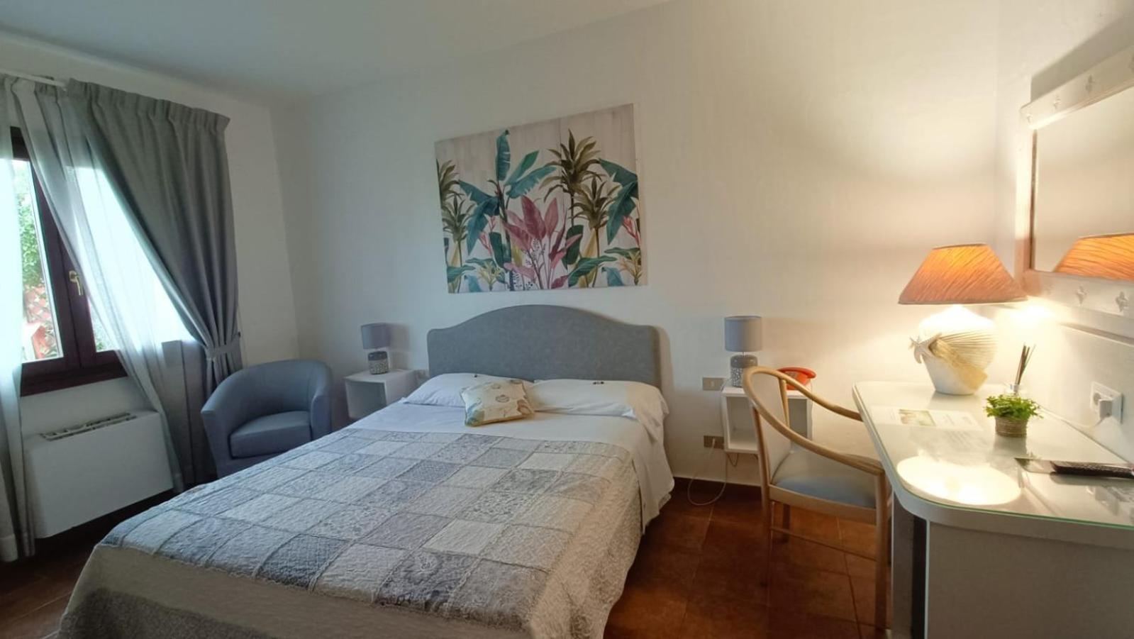 Hotel Stefania Boutique Hotel By The Beach Olbia Kültér fotó