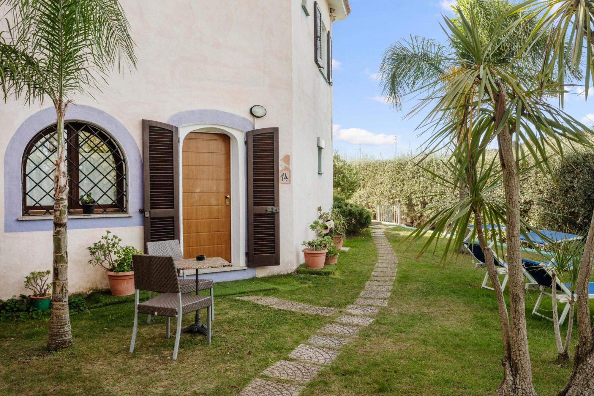 Hotel Stefania Boutique Hotel By The Beach Olbia Kültér fotó